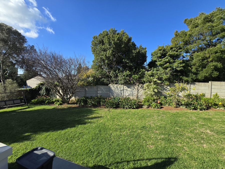 To Let 3 Bedroom Property for Rent in Protea Valley Western Cape